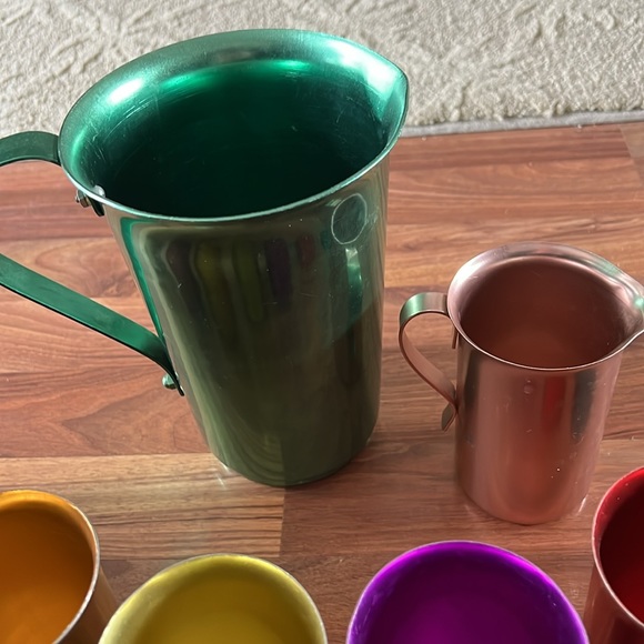 Sunburst cups and pitchers - Picture 4 of 9